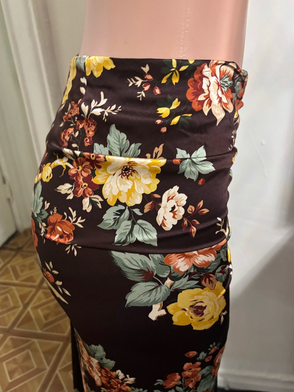 VERONICA BEARD Women’s Pixie Floral Ruched Silk Midi Skirt - Picture 9 of 16